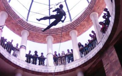 “BOMBEROS EN ACCIÓN” DEMOSTRARON SUS DESTREZAS Y SERVICIOS EN EL CENTRO COMERCIAL LA CASCADA CARRIZAL